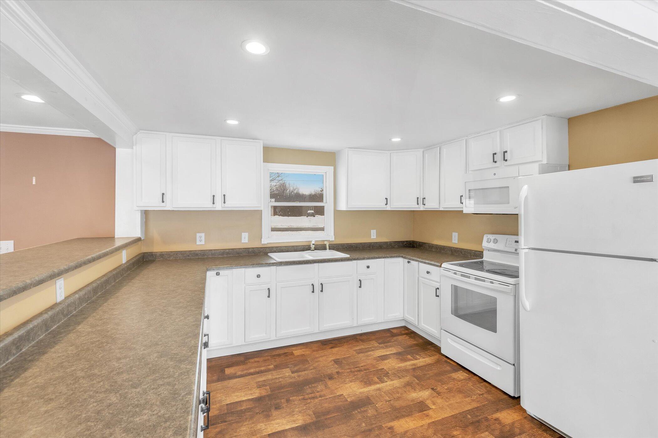 6279 Thrush Road Jackson, MI 49202 - Photo 13 of 43 13-6279-Thrush-Rd-WindowStill-Real-Estat