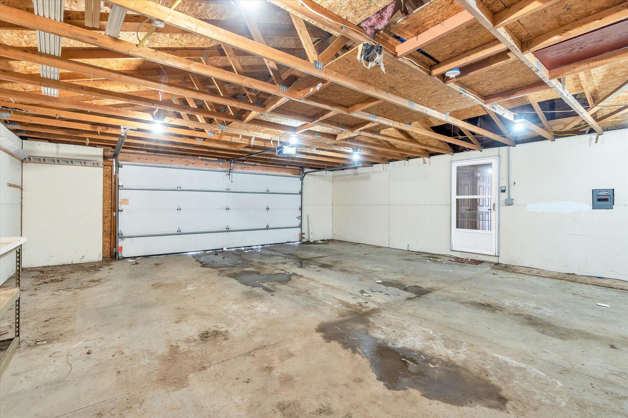 6279 Thrush Road Jackson, MI 49202 - Photo 33 of 43 33-6279-Thrush-Rd-WindowStill-Real-Estat