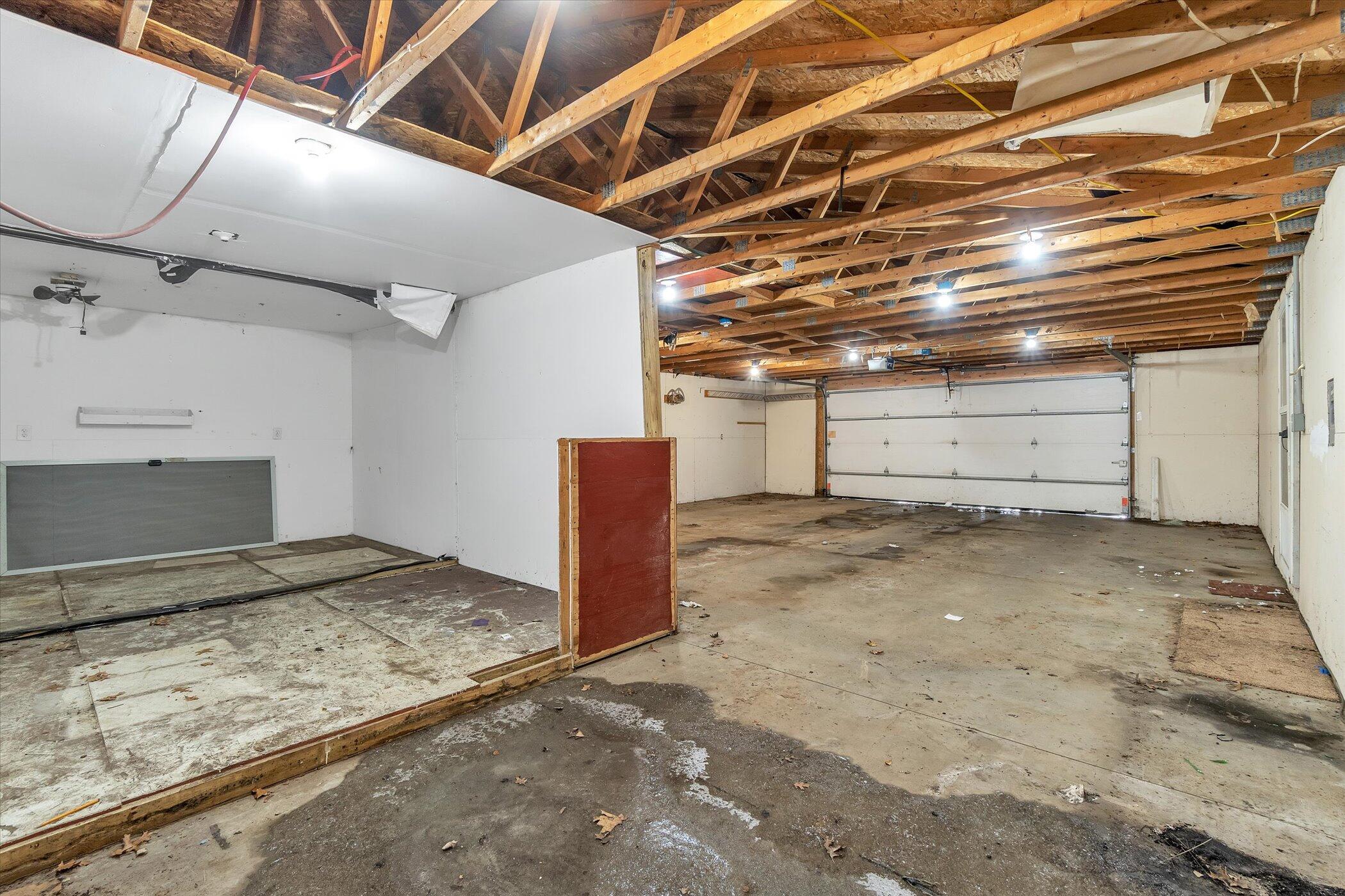 6279 Thrush Road Jackson, MI 49202 - Photo 34 of 43 34-6279-Thrush-Rd-WindowStill-Real-Estat