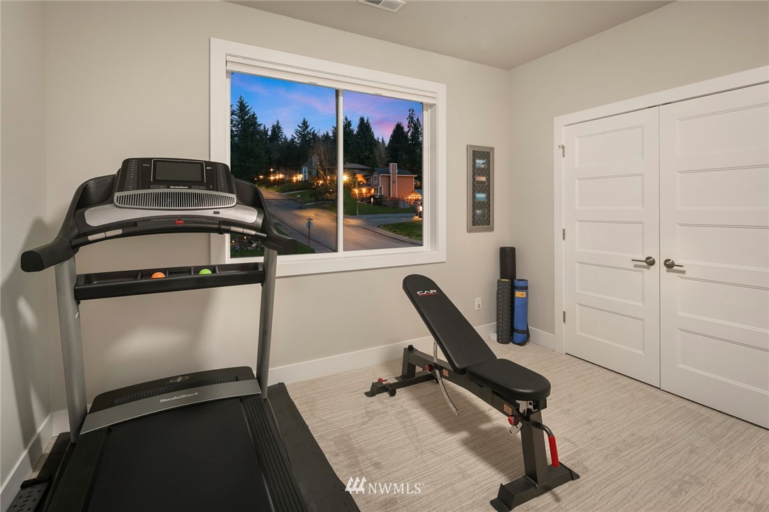 3201 Alaska Road Brier, WA 98036 - Photo 33 of 39
