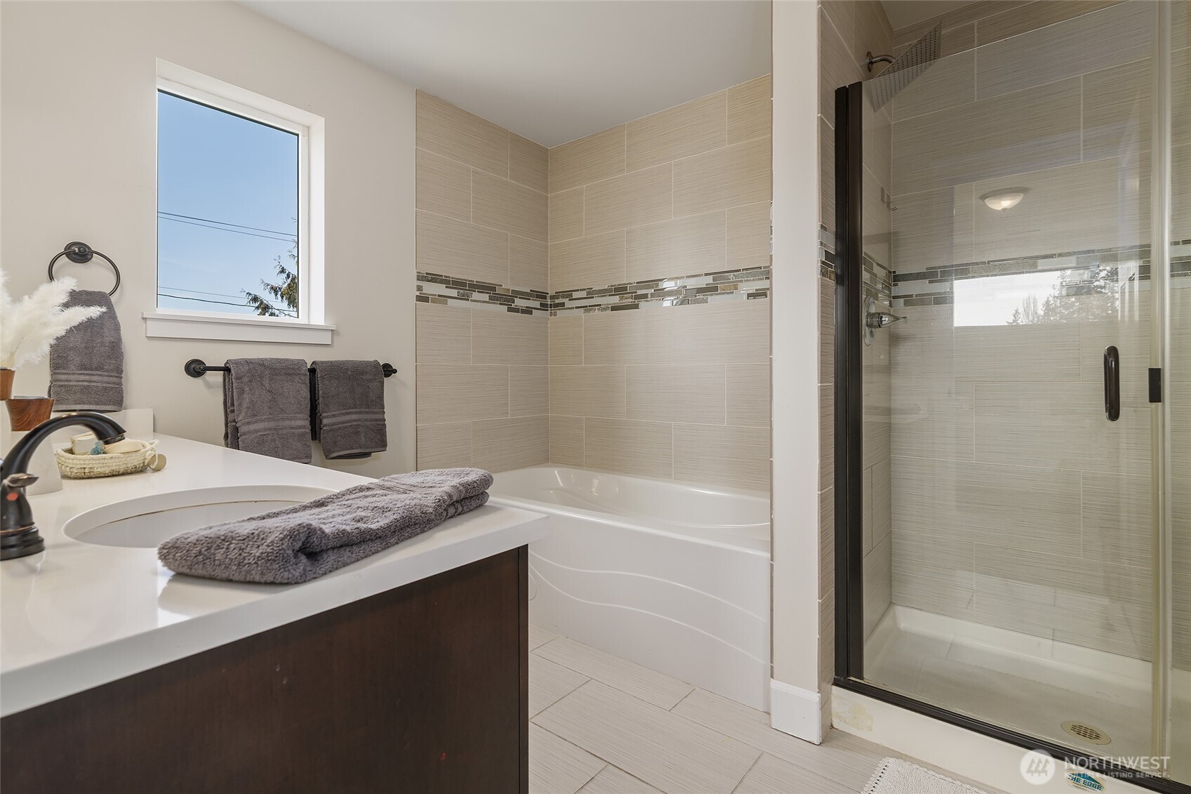 1910 Chestnut Street Everett, WA 98201 - Photo 29 of 37