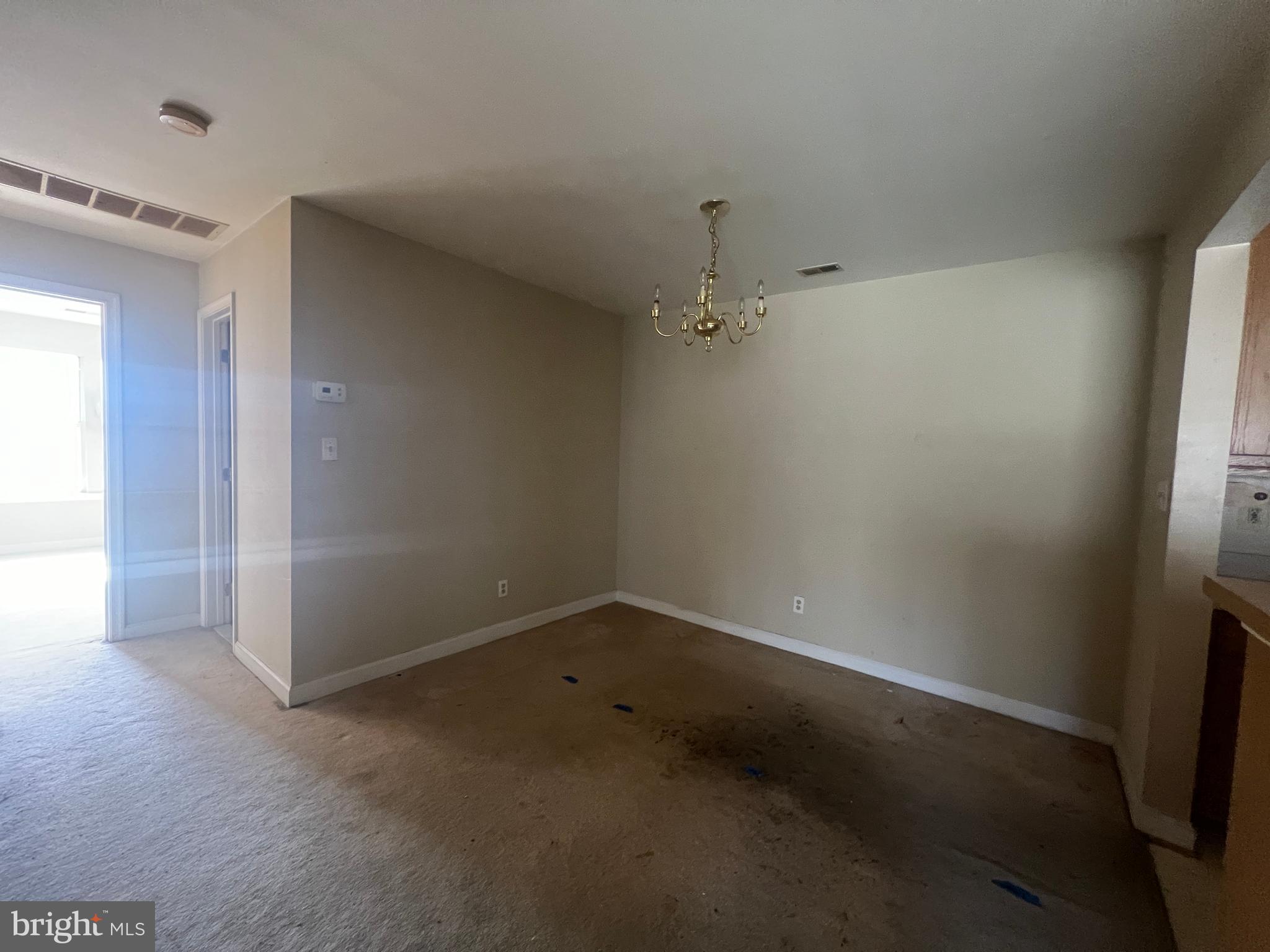 13701 Modrad Way, Unit 9C13 Silver Spring, MD 20904 - Photo 11 of 40 Dining area