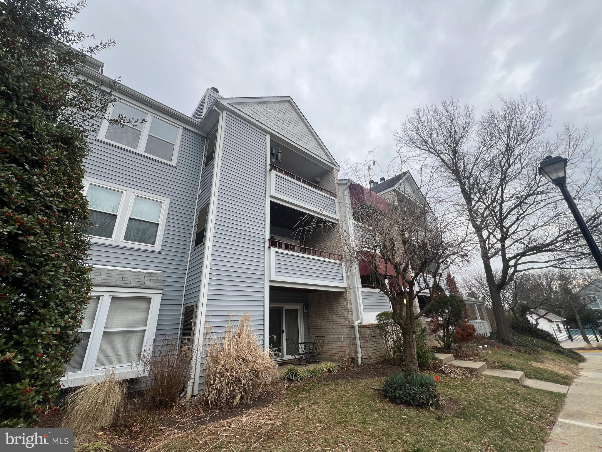 13701 Modrad Way, Unit 9C13 Silver Spring, MD 20904 - Photo 3 of 40 Front/Side View