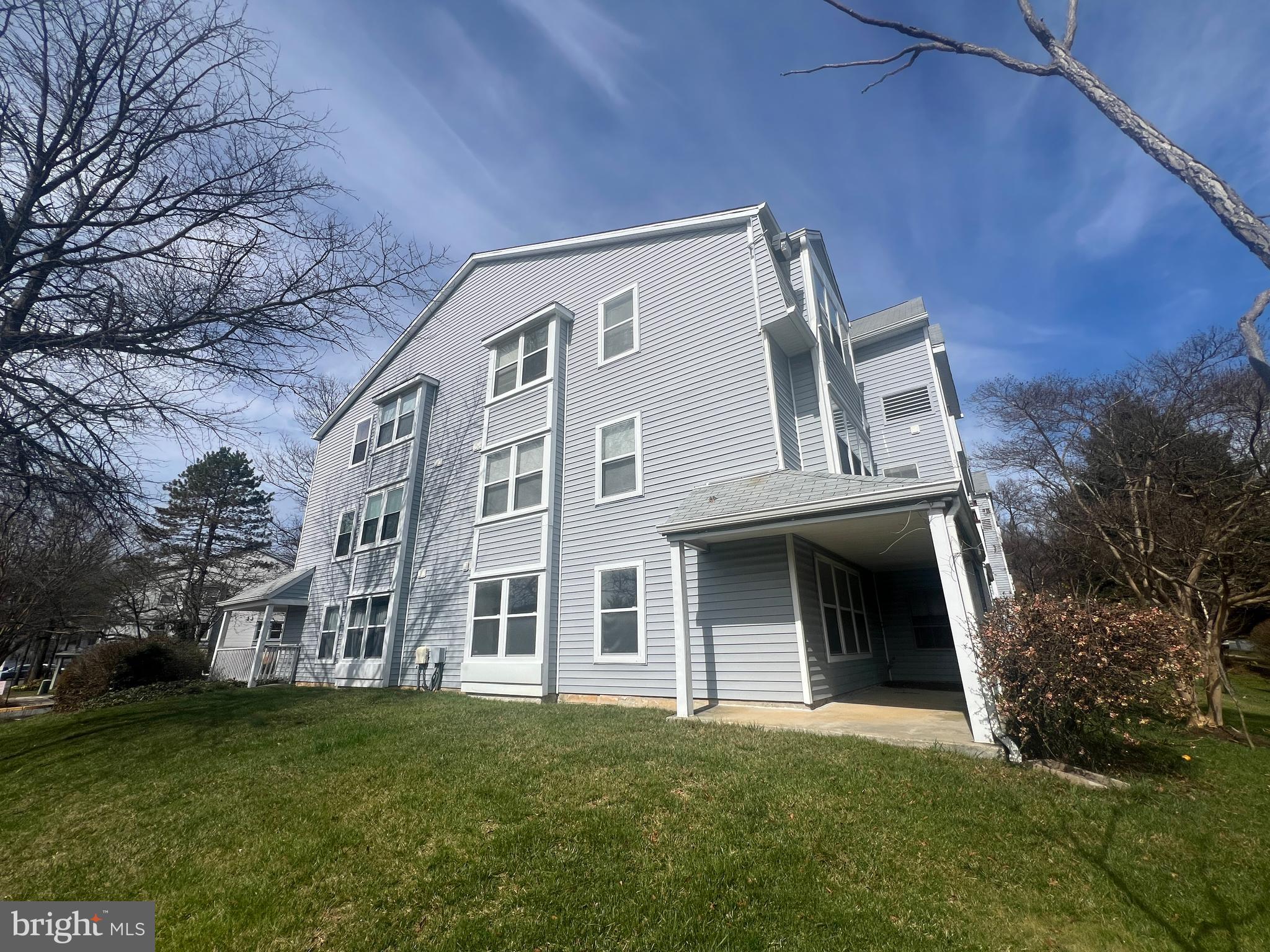 13701 Modrad Way, Unit 9C13 Silver Spring, MD 20904 - Photo 34 of 40 Side View