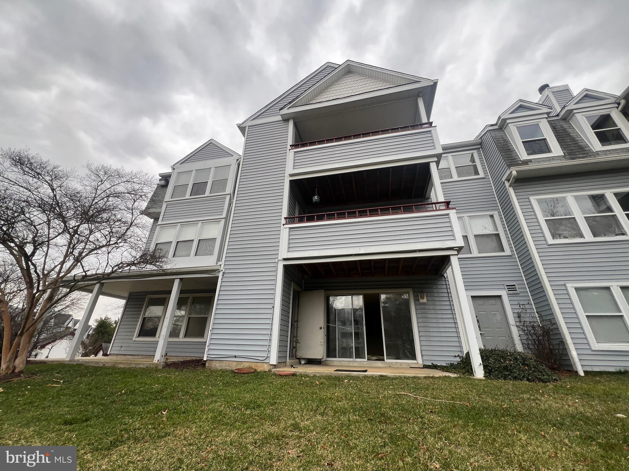 13701 Modrad Way, Unit 9C13 Silver Spring, MD 20904 - Photo 35 of 40 Rear View