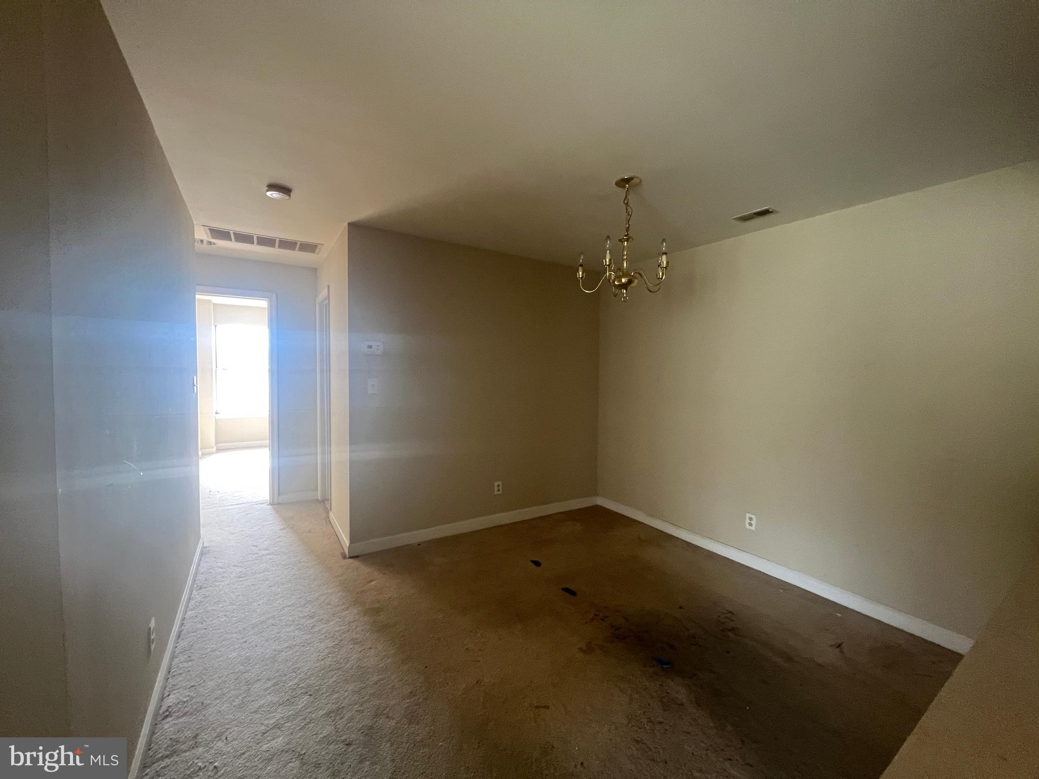 13701 Modrad Way, Unit 9C13 Silver Spring, MD 20904 - Photo 9 of 40 Dining area