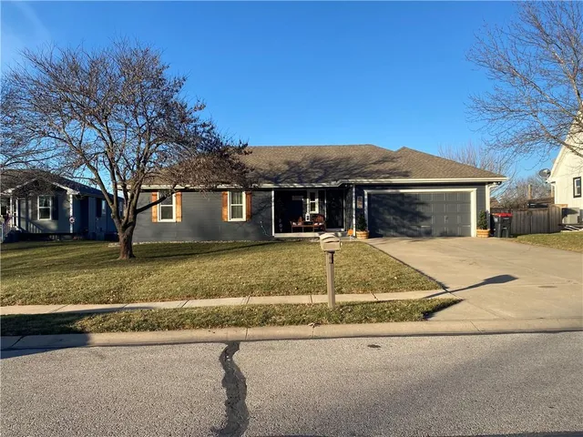 $339,000 | 704 Feldspar Street, Kearney, MO 64060