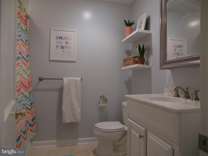 659 West Valley Road Wayne, PA 19087 - Photo 12 of 25 Bathroom