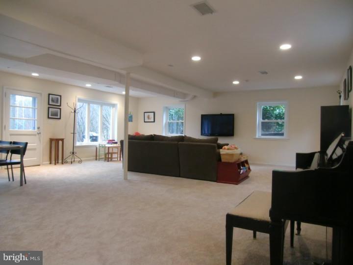 659 West Valley Road Wayne, PA 19087 - Photo 16 of 25 Family Room