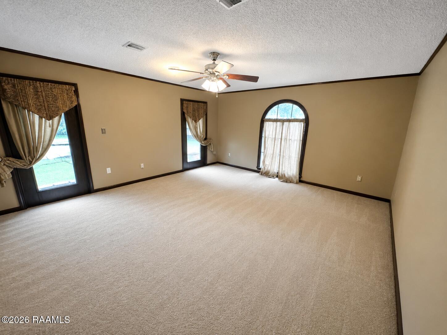 806 Rue Royale New Iberia, LA 70563 - Photo 12 of 20