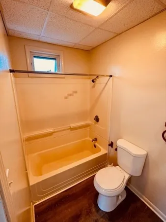 $975 | 474 County Street, Unit 3, New Bedford, MA 02740