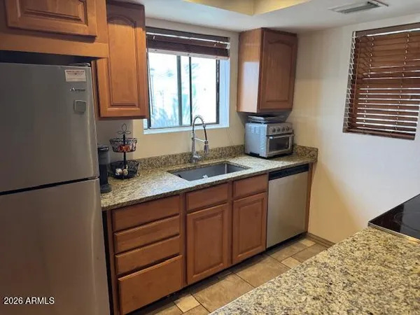 $270,000 | 850 South River Drive, Unit 2020, Tempe, AZ 85281