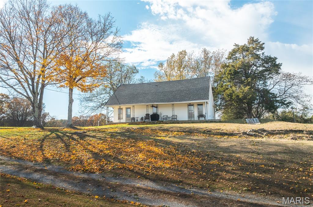 31 Sparks Hill Road Elizabethtown, IL 62931 - Photo 3 of 32