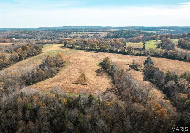 $825,000 | 31 Sparks Hill Road, Elizabethtown, IL 62931