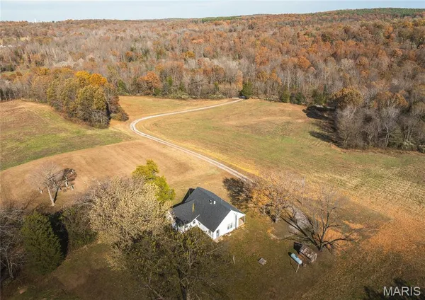 $825,000 | 31 Sparks Hill Road, Elizabethtown, IL 62931