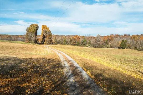 $825,000 | 31 Sparks Hill Road, Elizabethtown, IL 62931