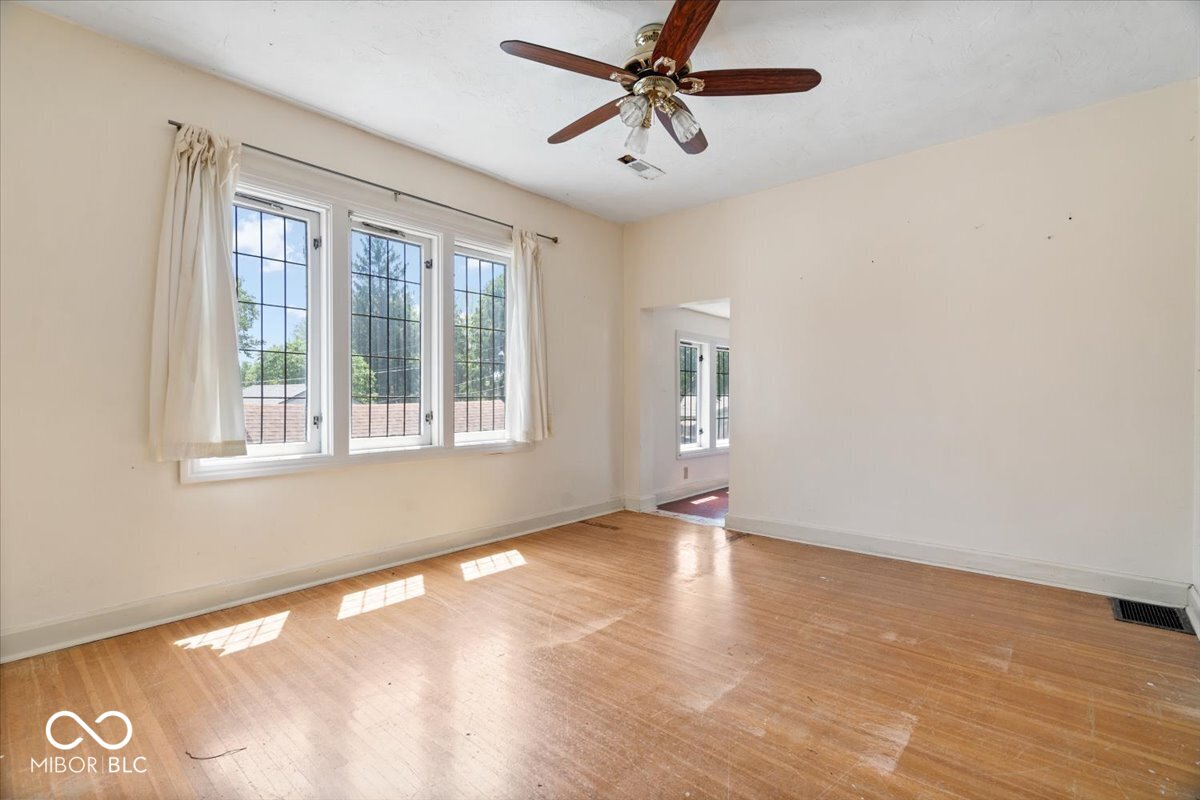 325 Winding Way Anderson, IN 46011 - Photo 15 of 33