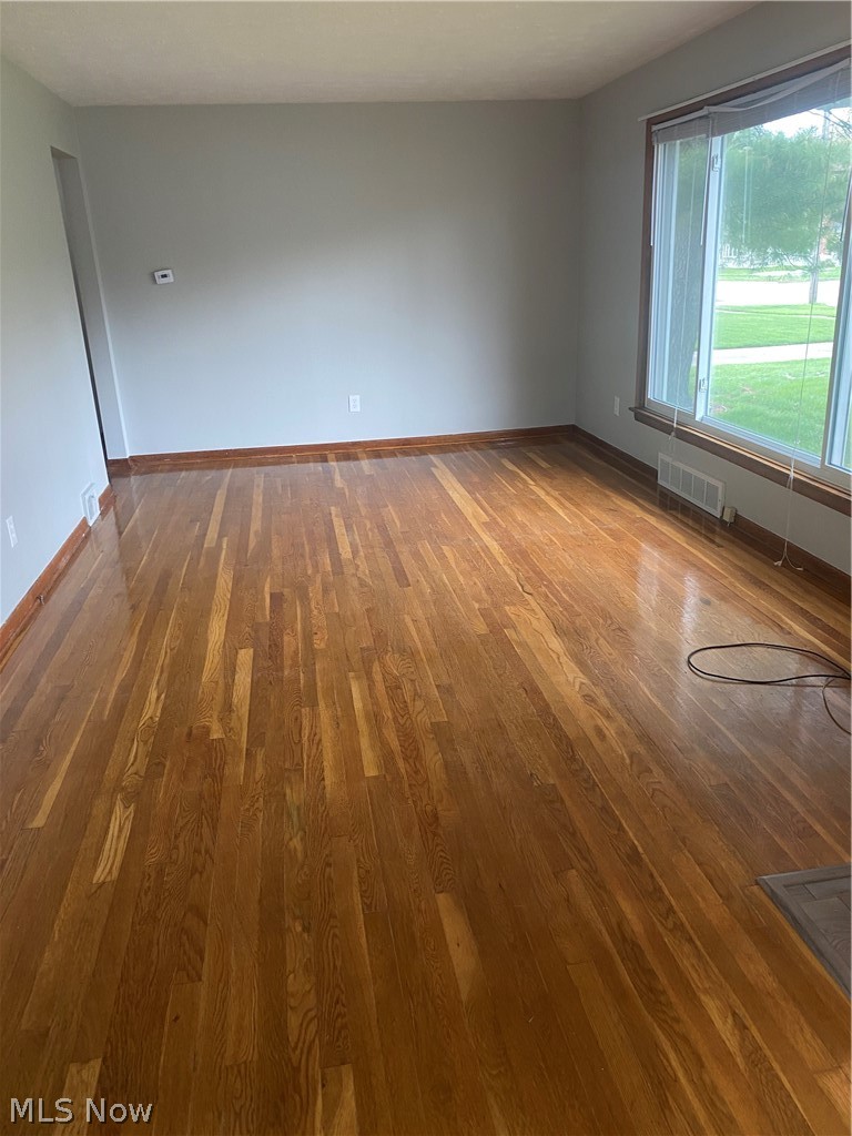 5536 Hauserman Road Cleveland, OH 44130 - Photo 5 of 19