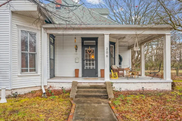 $224,900 | 206 North Ewing Street, Guthrie, KY 42234