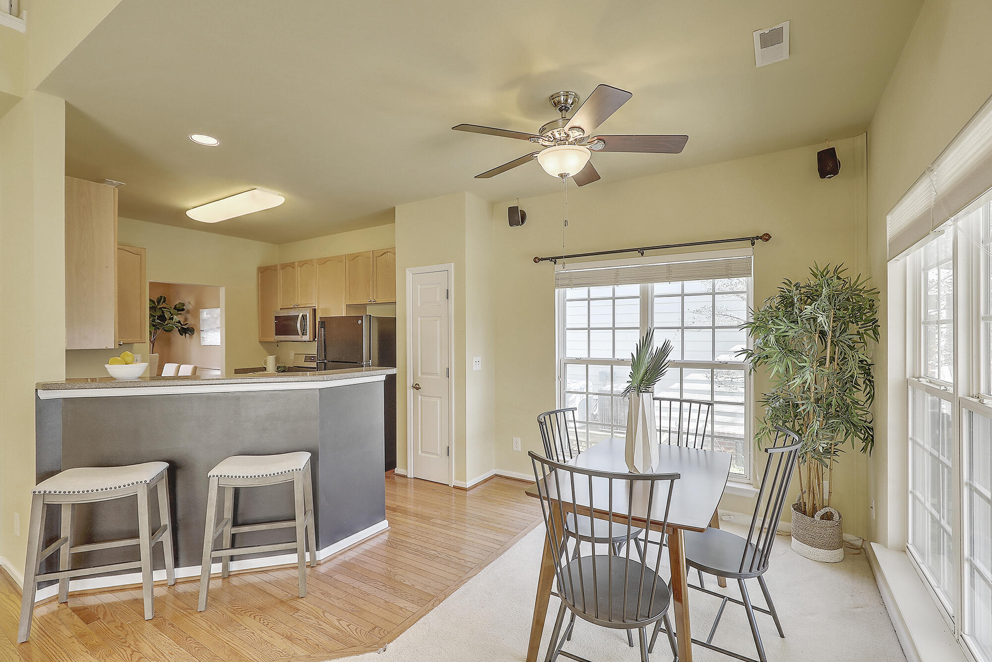 3151 Sonja Way Mount Pleasant, SC 29466 - Photo 17 of 51 Eat-in Kitchen