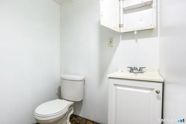 $150,000 | 252 Wood Street, Waterbury, CT 06704