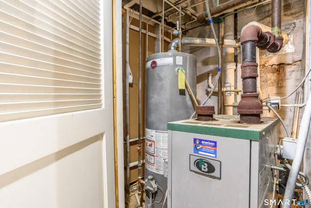 $150,000 | 252 Wood Street, Waterbury, CT 06704