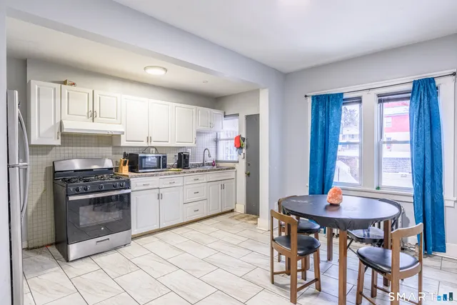 $150,000 | 252 Wood Street, Waterbury, CT 06704