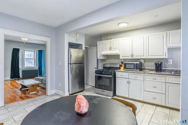 $150,000 | 252 Wood Street, Waterbury, CT 06704