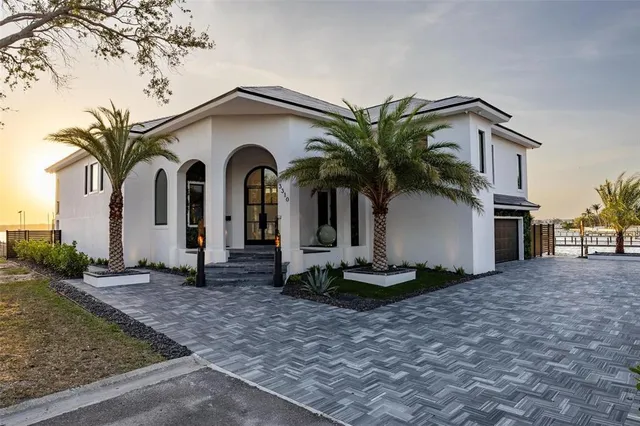 $3,275,000 | 3310 Sunset Drive North, St. Petersburg, FL 33710