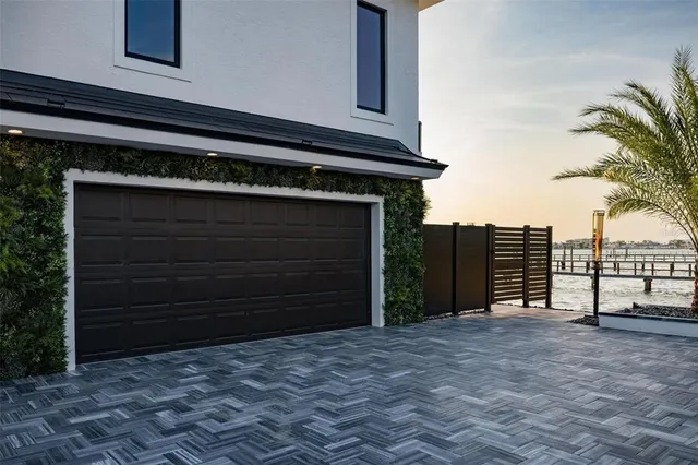 $3,275,000 | 3310 Sunset Drive North, St. Petersburg, FL 33710