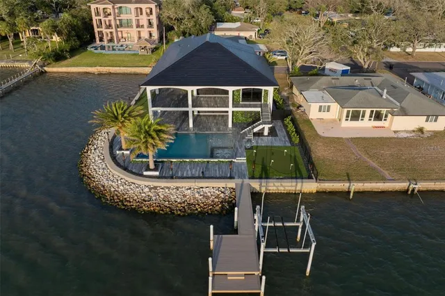 $3,275,000 | 3310 Sunset Drive North, St. Petersburg, FL 33710