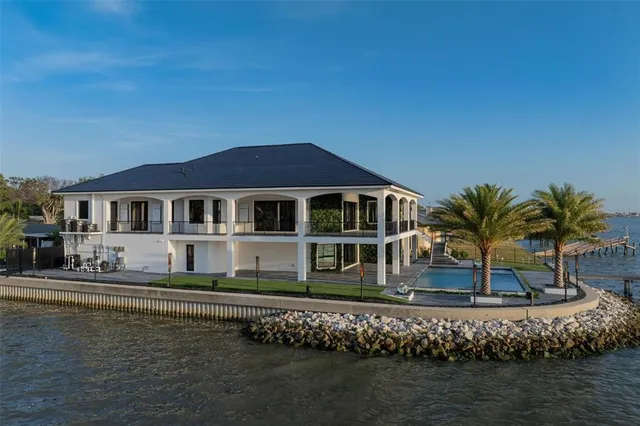 $3,275,000 | 3310 Sunset Drive North, St. Petersburg, FL 33710