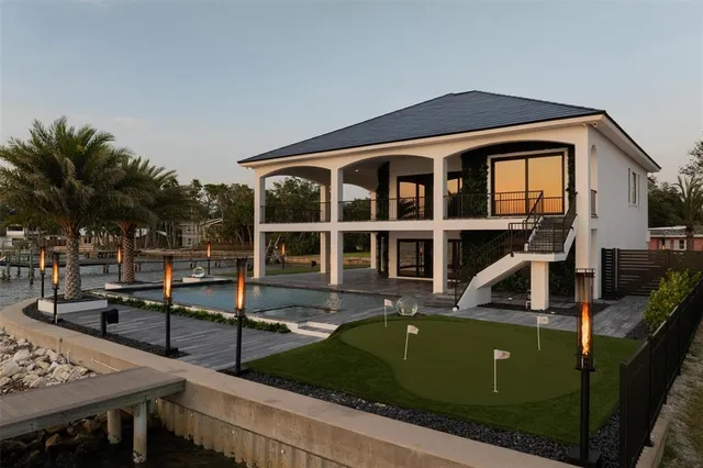 $3,275,000 | 3310 Sunset Drive North, St. Petersburg, FL 33710