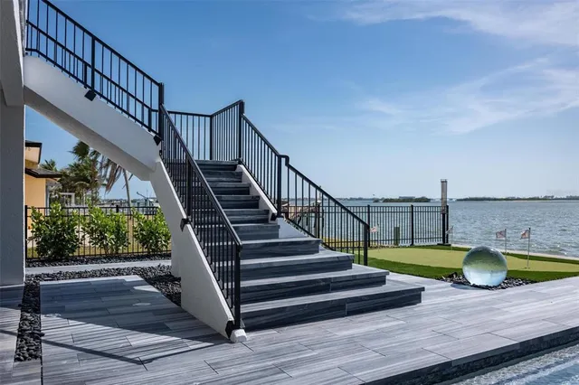 $3,275,000 | 3310 Sunset Drive North, St. Petersburg, FL 33710