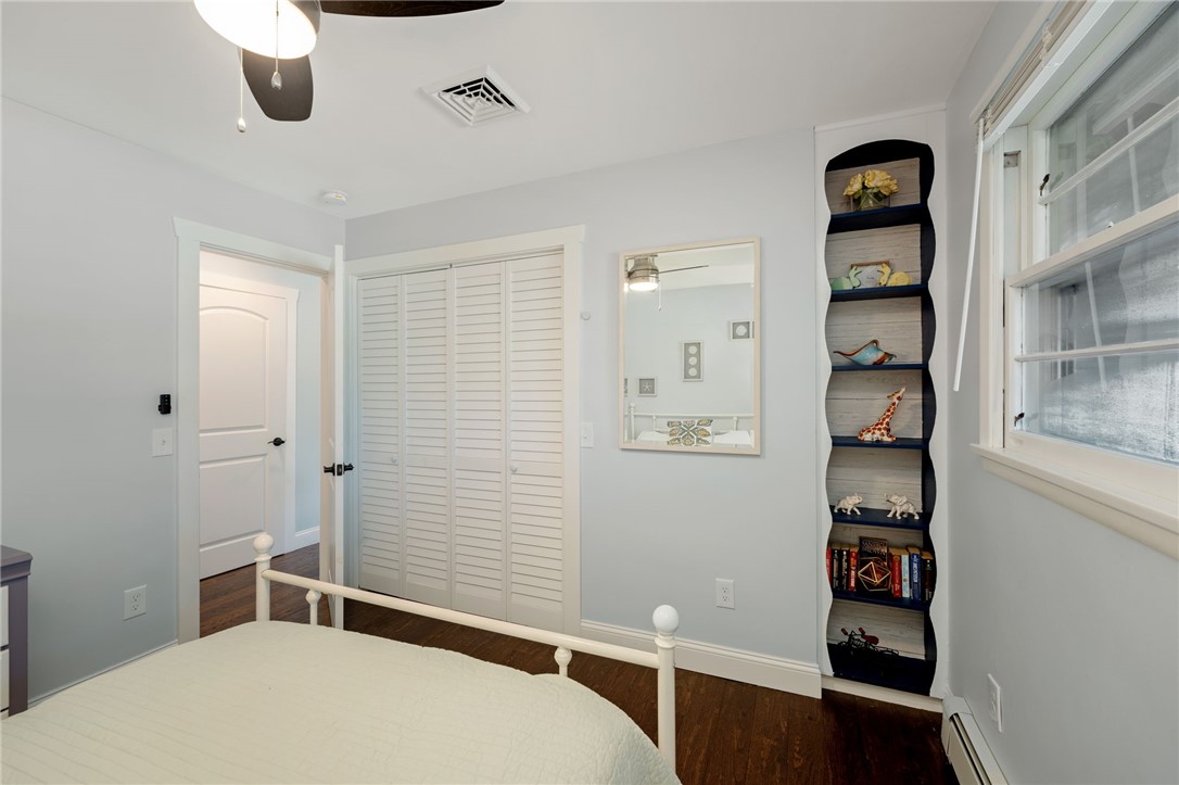 9 Woodlund Avenue Westerly, RI 02891 - Photo 25 of 47 Bedroom 3 with built in Shelves