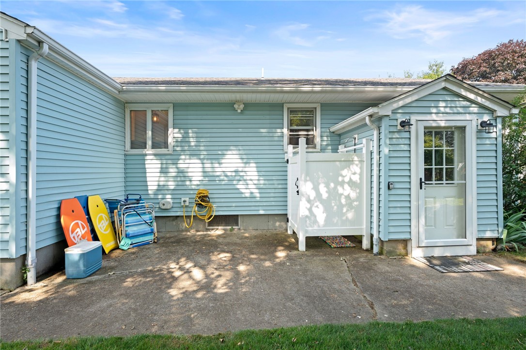 9 Woodlund Avenue Westerly, RI 02891 - Photo 33 of 47 Everything you need for a successful day at the beach