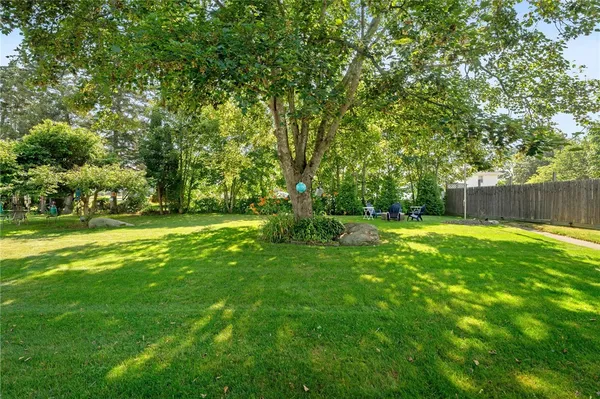 $3,000 | 9 Woodlund Avenue, Westerly, RI 02891