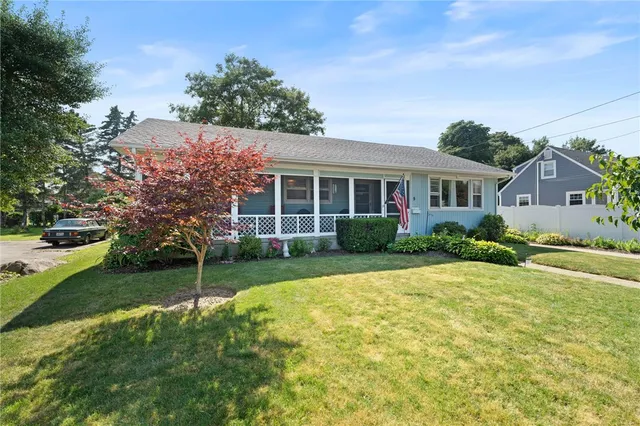 $3,500 | 9 Woodlund Avenue, Westerly, RI 02891