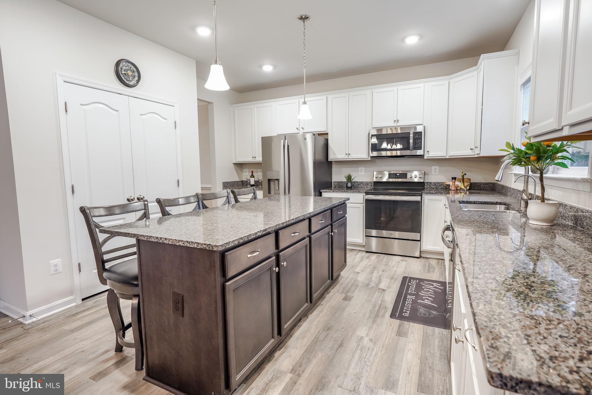 375 Hope Road Stafford, VA 22554 - Photo 11 of 45 Large pantry