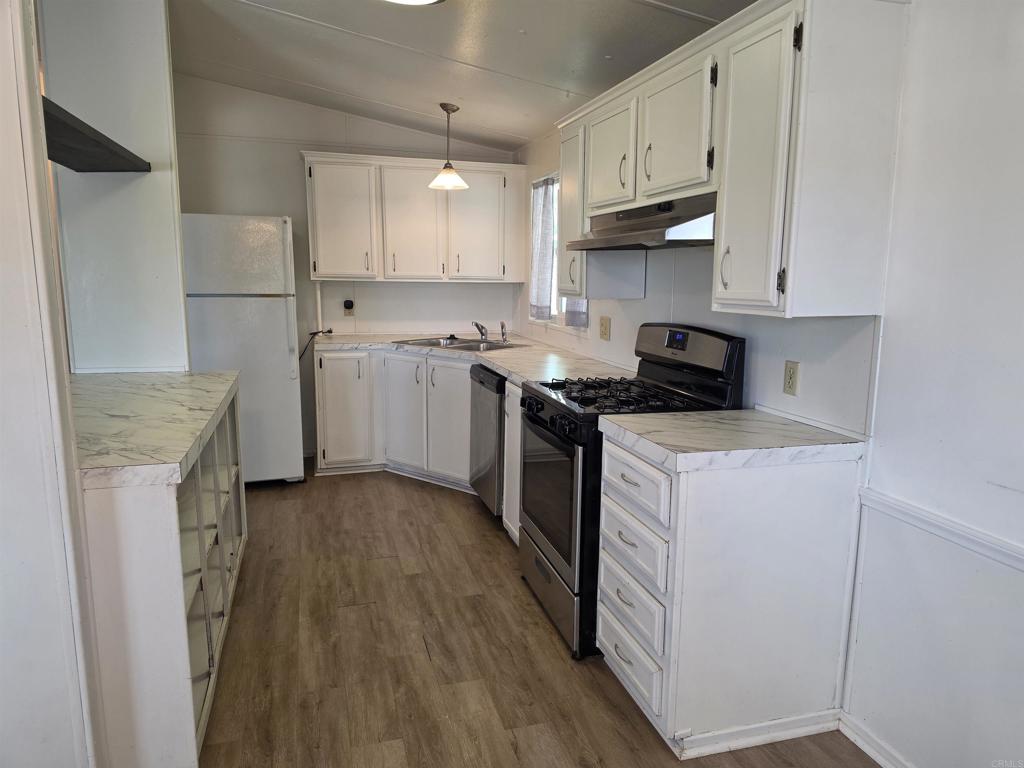 27024 North Lake Wohlford Road Valley Center, CA 92082 - Photo 9 of 22