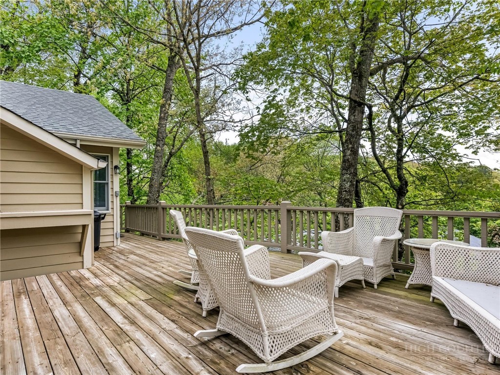 235 Valley View Road Blowing Rock, NC 28605 - Photo 20 of 32