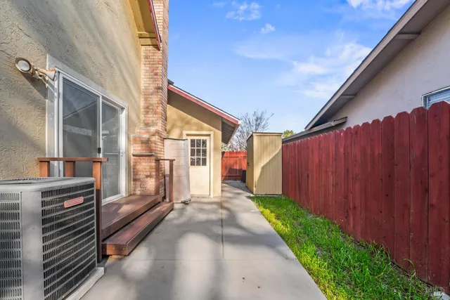 $545,000 | 424 Beelard Drive, Vacaville, CA 95687