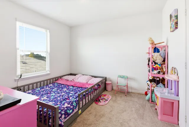 $2,350 | 343 Paso Fino Drive, Alvin, TX 77511