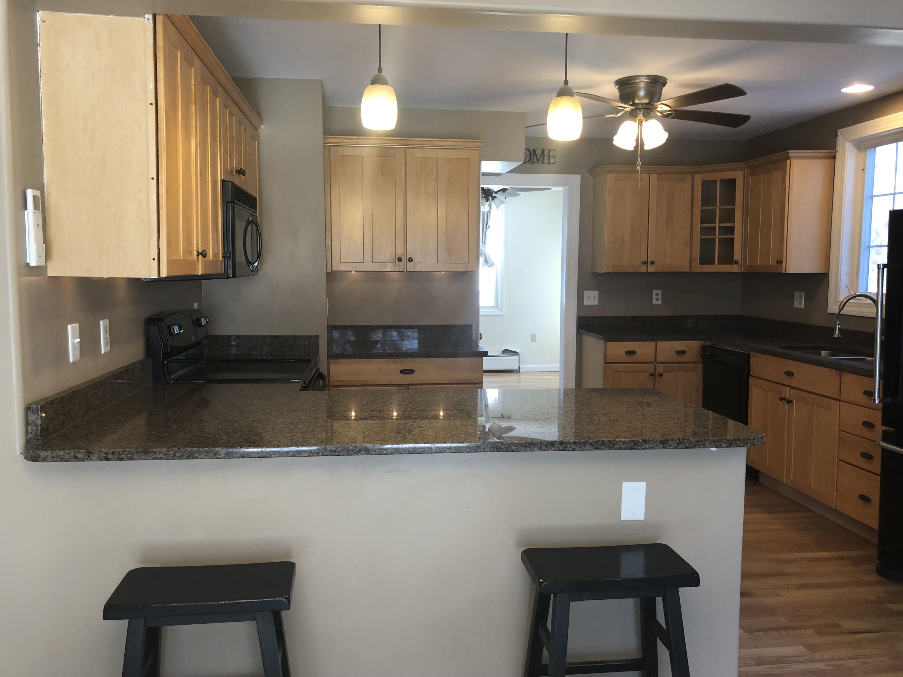42 Crestmont Road Bangor, ME 04401 - Photo 5 of 33 Granite Counters