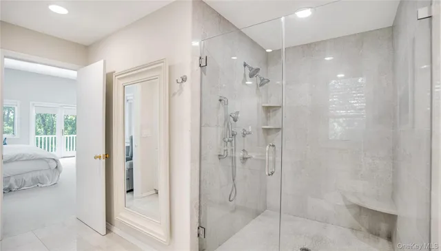 $2,999,000 | 9 Rosebud Lane, East Quogue, NY 11942