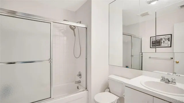 $2,999,000 | 9 Rosebud Lane, East Quogue, NY 11942