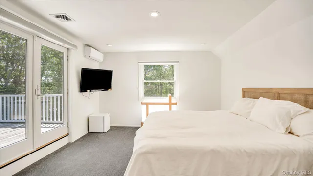 $2,999,000 | 9 Rosebud Lane, East Quogue, NY 11942