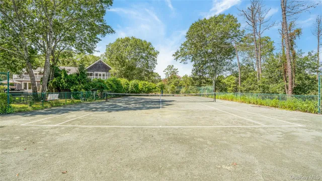 $2,999,000 | 9 Rosebud Lane, East Quogue, NY 11942