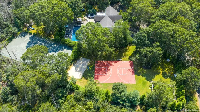 $2,999,000 | 9 Rosebud Lane, East Quogue, NY 11942