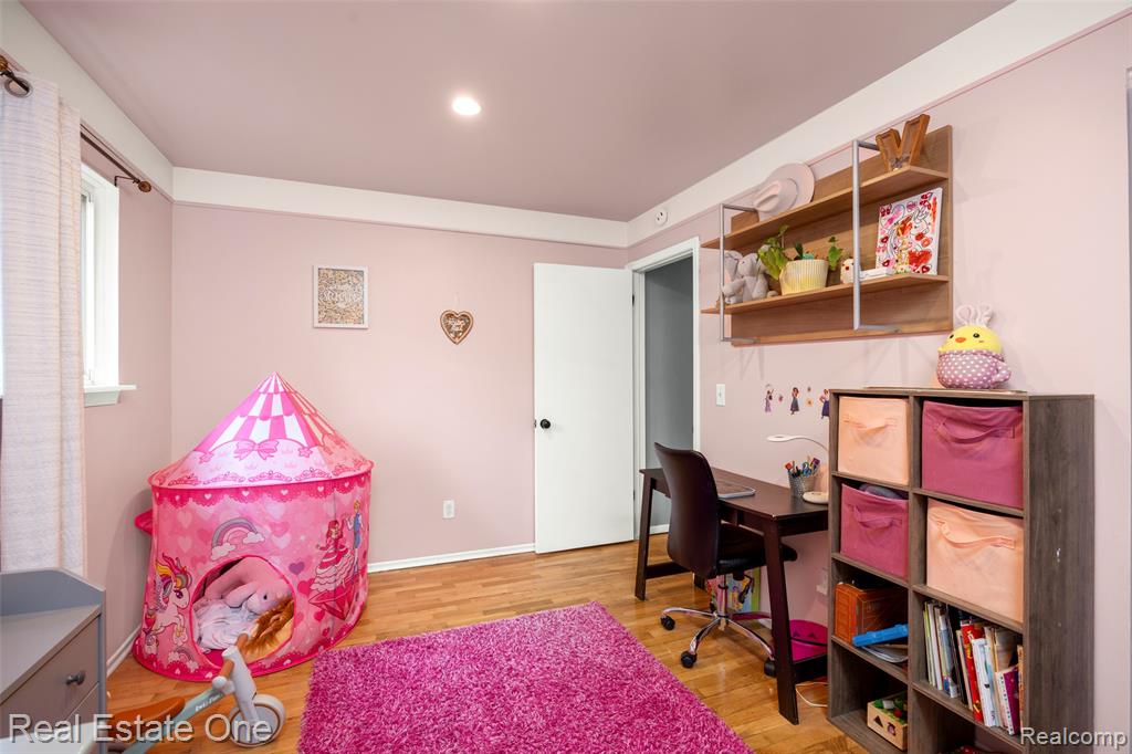 3439 North Mill Road Dryden, MI 48428 - Photo 19 of 49 Gallery Image 19